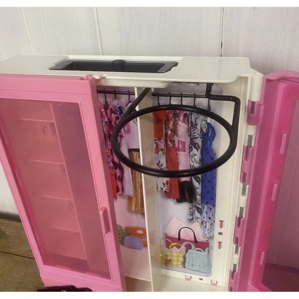 Barbie ultimate closet